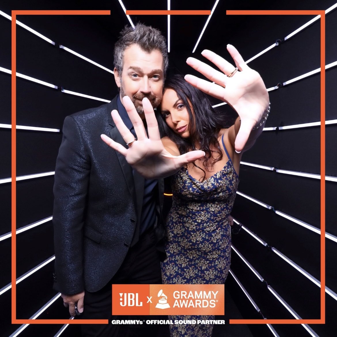 itsthenoa's tweet photo. #GRAMMYs Family, old friends, new friends, legends… ⭐️ @JCChasez @NSYNC @atalextear @SIRIUSXM @SiriusXMHits1 #CliveDavisPreGrammyParty https://t.co/enzOAyvdEB