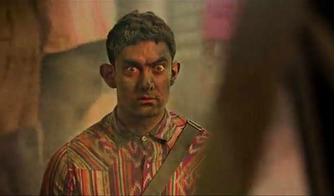 mistakrii's tweet photo. *Desi household exists*

Important documents under Bed's mattress : https://t.co/yOTX0lR9bs