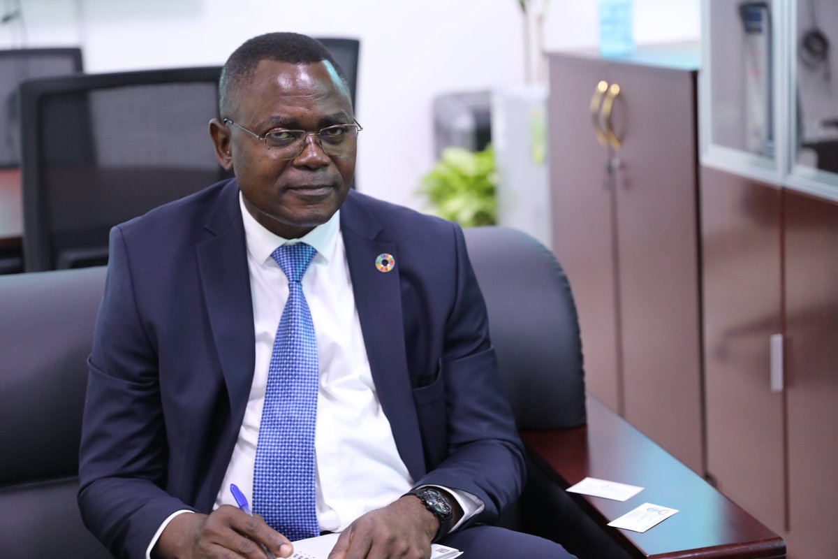 PNUDBurundi's tweet image. Ce 7 février 2023, le Représentant Résident du @PNUDBurundi, Mathieu@Ciowela a reçu en audience Madame Kgomotso  Jolobe, ambassadrice d’Afrique du Sud au Burundi. Leurs échanges ont porté sur les questions de coopération bilatérale. #ODD17 #FutureSmart