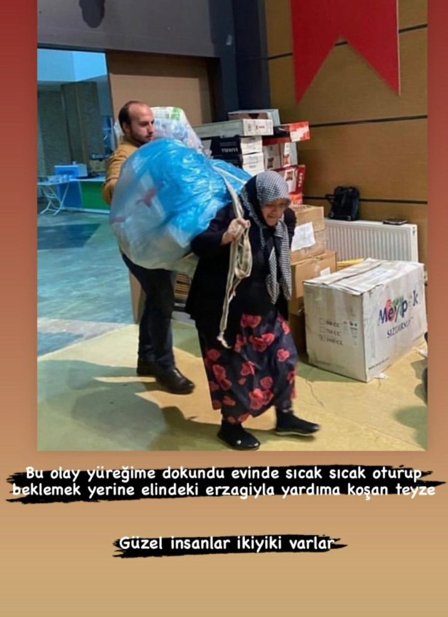 PesindeyizApp's tweet photo. O ellerinden öperim, yüreği güzel teyzem 🙏🏻❤️ https://t.co/xD9R2lIla6