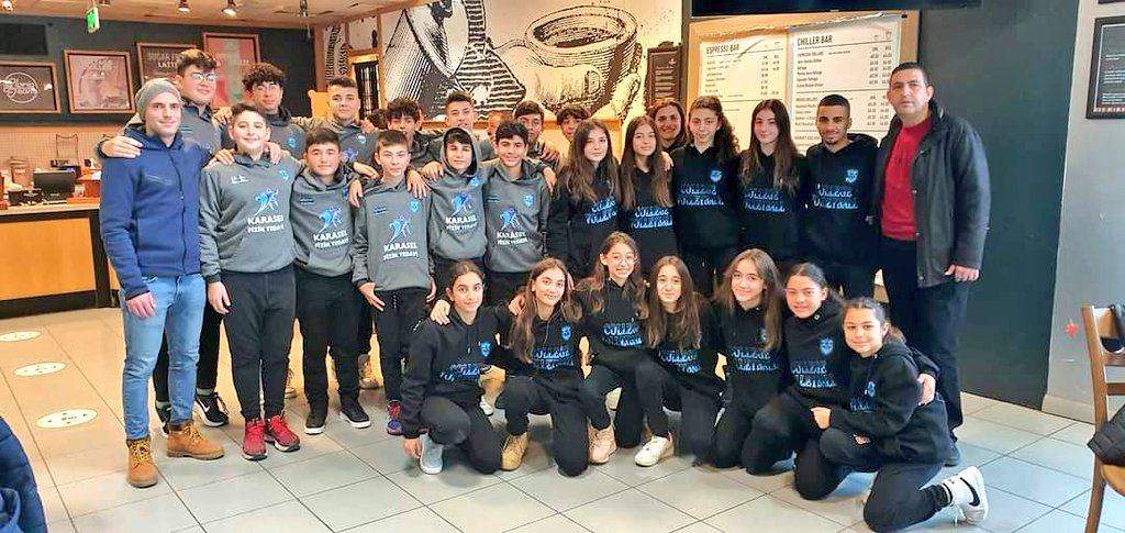 UCYRector5's tweet image. Η σκέψη μας βρίσκεται στα θύματα των καταστροφικών σεισμών στην Τουρκία και στη Συρία και ιδιαιτέρως στα νέα παιδιά από την πατρίδα μας που βρίσκονται ακόμη κάτω από τα ερείπια. Το τραγικό συμβάν υπογραμμίζει την ανάγκη συντονισμού και συνεργασίας σε θέματα έρευνας και διάσωσης.