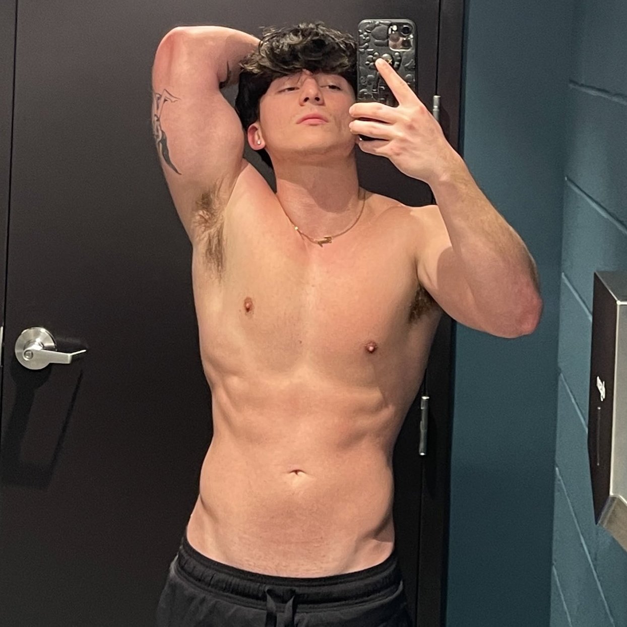 Male Famous Armpit on Twitter "//tony lopez https //t.co/R5ueQKTEVP