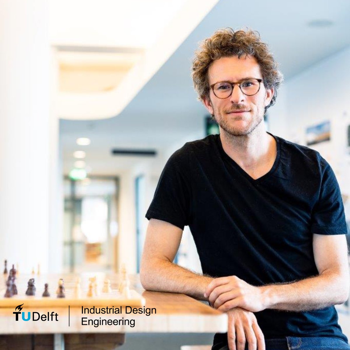 We hebben een Europese mijnbouw en raffinage-industrie nodig. “Zo tonen we dat het netjes kan, we worden minder gevoelig voor geopolitieke spanning, en het is essentieel voor de energietransitie", vertelt <a href="/SprechlerB/">Benjamin Sprecher</a>. Lees het interview hier: leiden-delft-erasmus.nl/uploads/defaul… #WeekvandeCE