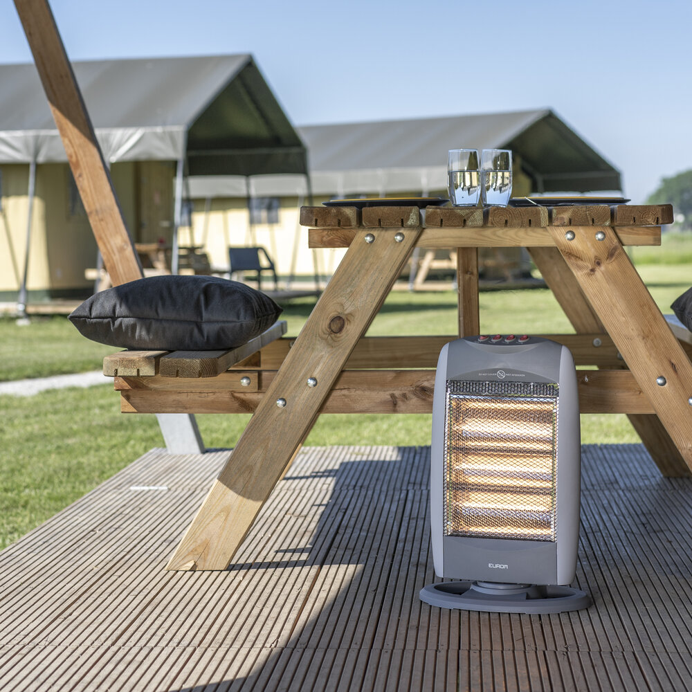 Wanneer je een kachel wilt die meteen warm is en waarvan de warmte haast niet verwaait, dan kies je een straalkachel. Ideaal op de camping, in de werkplaats of hobbyruimte! 

#straalkachel #elektrischverwarmen #extraverwarming