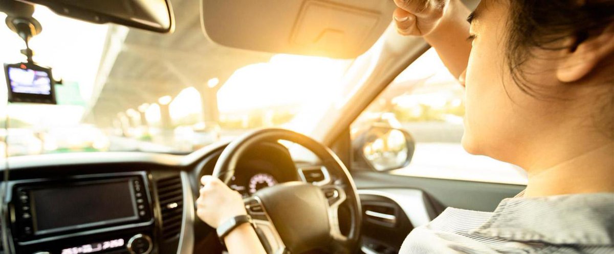 opticianonline's tweet image. Driving data shows neglect on sun protection
New research shows drivers are not taking road safety seriously, with many still wearing non-prescription sunglasses.
@glasses_direct @transportgovuk @Transitions 
Read here: bit.ly/40zKhv5
#LightUnderControl #drivingeyewear
