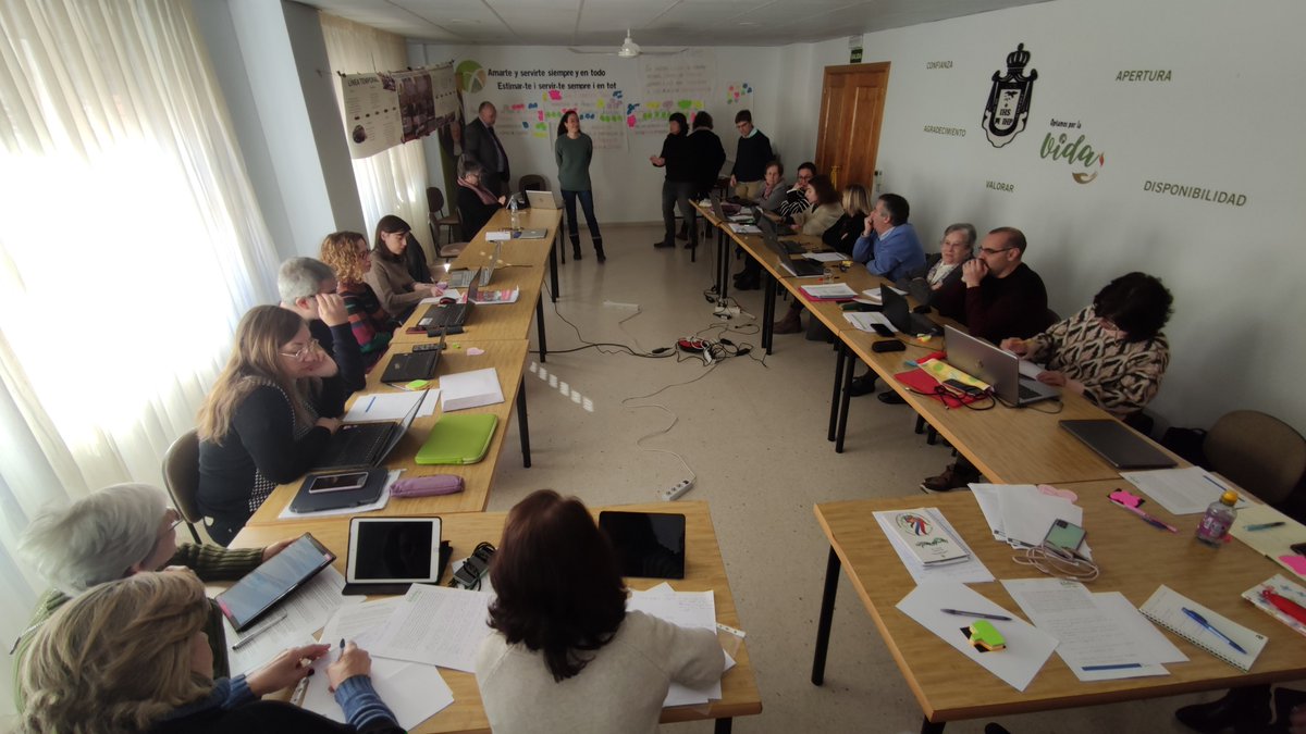 ¡Sorprendente encuentro de Titulares y Directores en Peñagrande el 2 y 3 de febrero! 😀
safaurgell.org/index.php/es/n…
Sorprenent trobada de Titulars i Directors a Peñagrande el 2 i 3 de febrer! 👏
safaurgell.org/index.php/ca/n…