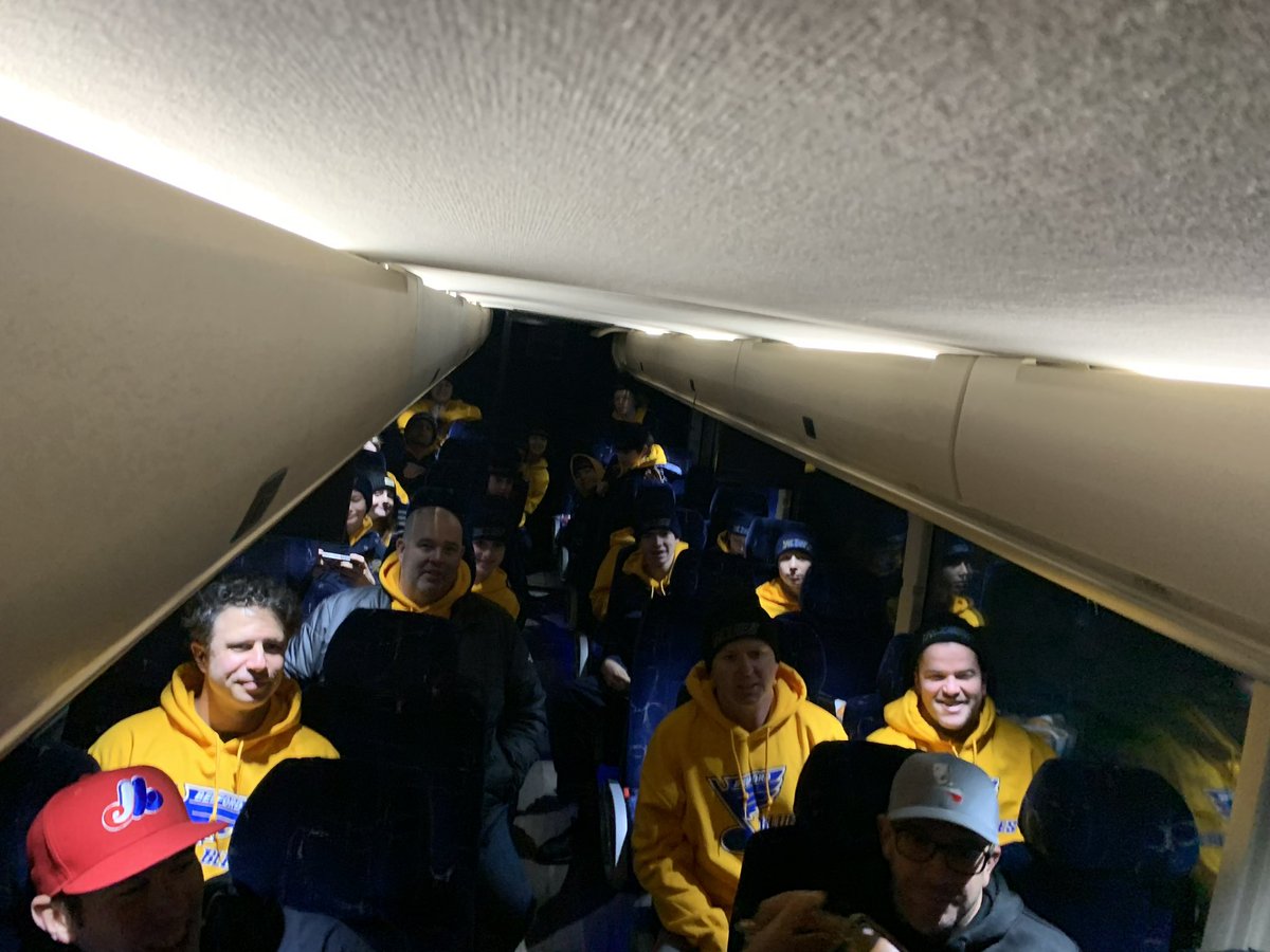 And it begins!  We’re rolling to <a href="/tournoipeewee/">Pee-Wee Quebec</a> .  First stop Freddy for some lunch, then on to Edmundston to play the N-O Pioniers!
#goblues #peewee #u13 #aaa