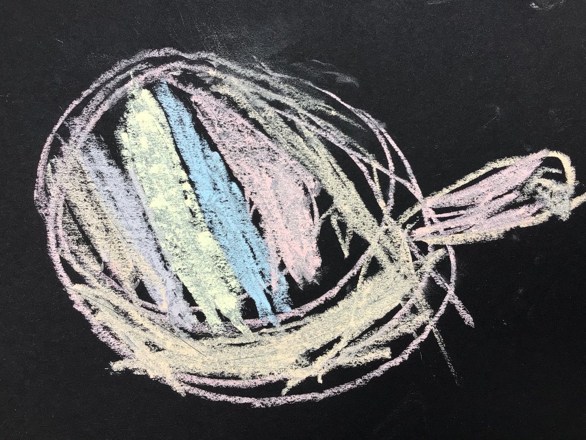 Nursery_GV's tweet image. This morning we are busy using swirly writing patterns to create snail shell pictures! 🐌🐚
#EYFS #writingpatterns #snailandthewhale #ead #eli #powersinaction