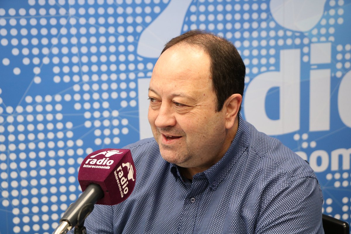 QuartesEuropa's tweet photo. 📍Esta mañana, @bnofuentes ha estado en @IntercafeRadio de @intereconomiarv 🎙️ con @JosLuisPichardo y @tonimillag.

📈🇪🇺 En el programa se ha repasado temas de actualidad política y se ha hablado de #fondoseuropeos y de #NextGenerationEU. https://t.co/e20VIR1sTq