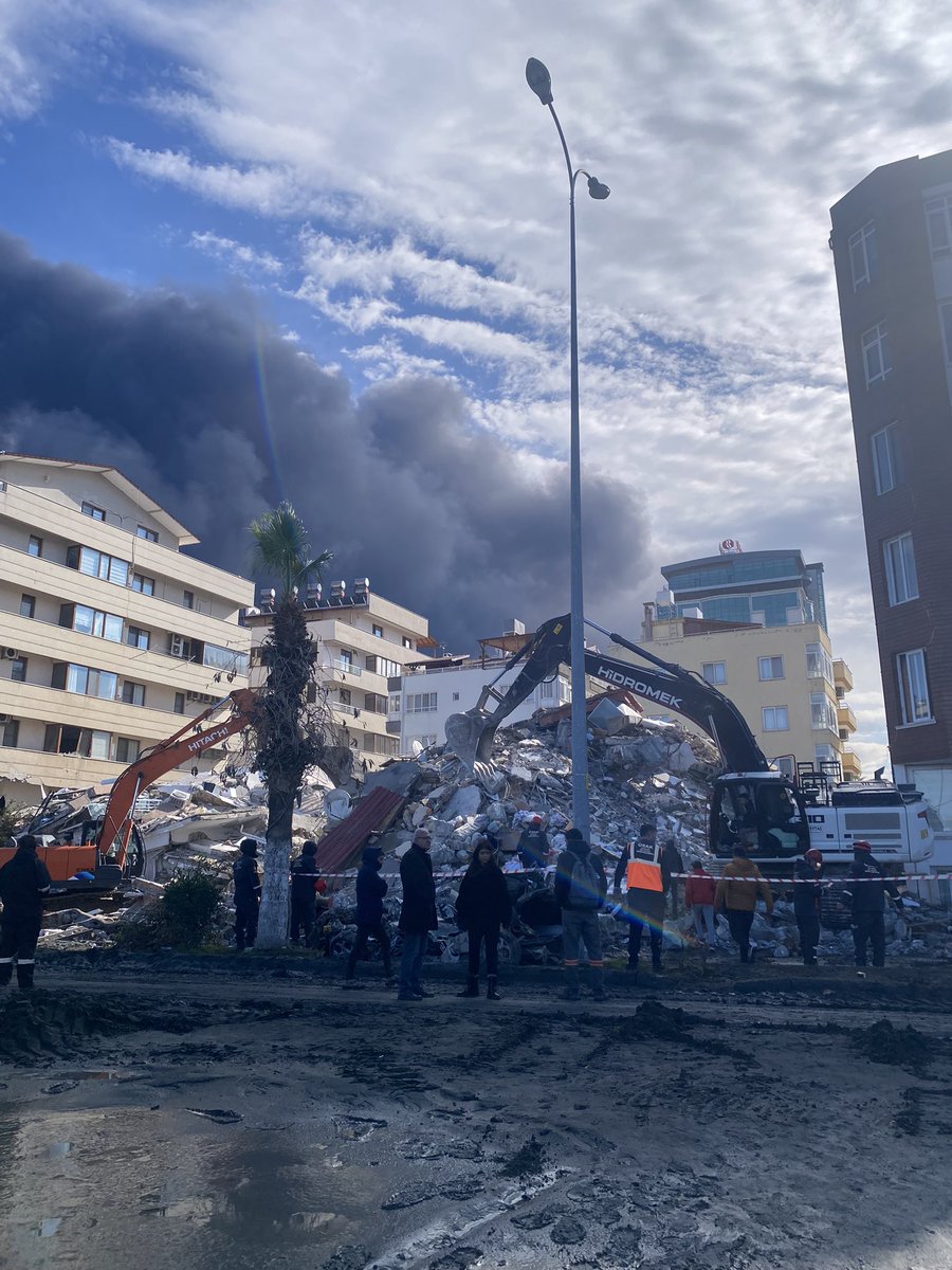 Aramalar başladı ama kimseye ulaşılamadı bekliyoruz.