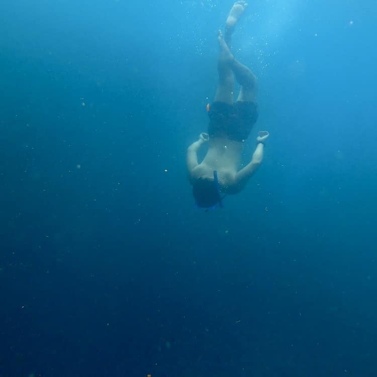 nomadengrmier's tweet photo. Mag atubang na ni sunod if naa na ay abs!

#digitalnomadlife #engineer #bisaya #freediving #abs https://t.co/hhYgnDELYR https://t.co/zLrkGOehov
