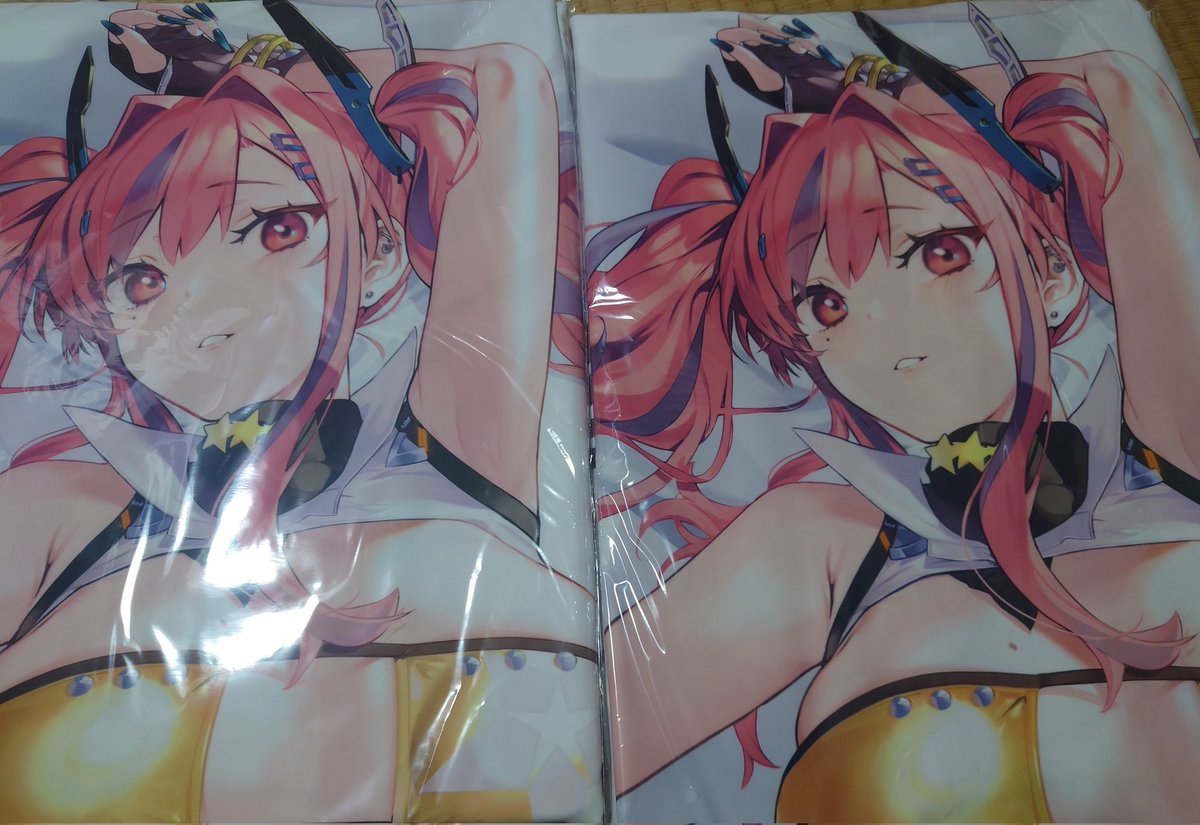 ブレマートン(アズールレーン) 「ブレマートンの抱き枕カバーが届いた 」|なお🐇のイラスト