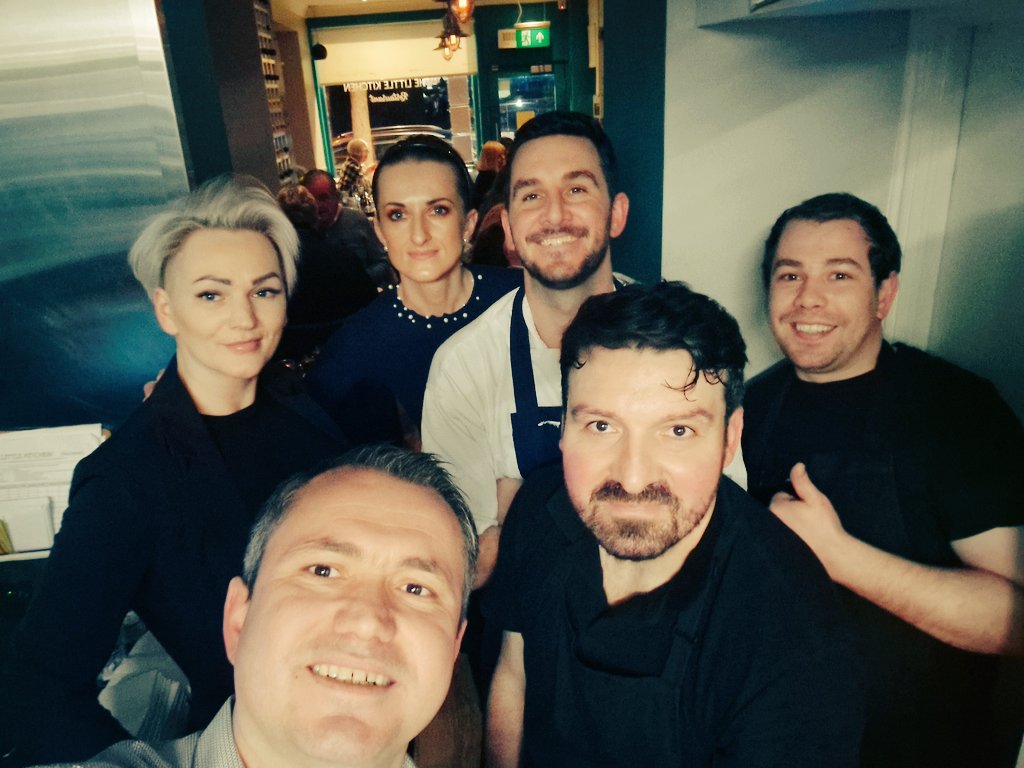 littlekitchen3's tweet photo. Meet the team! Always ready and happy to welcome you! https://t.co/mGRiyxQJAZ