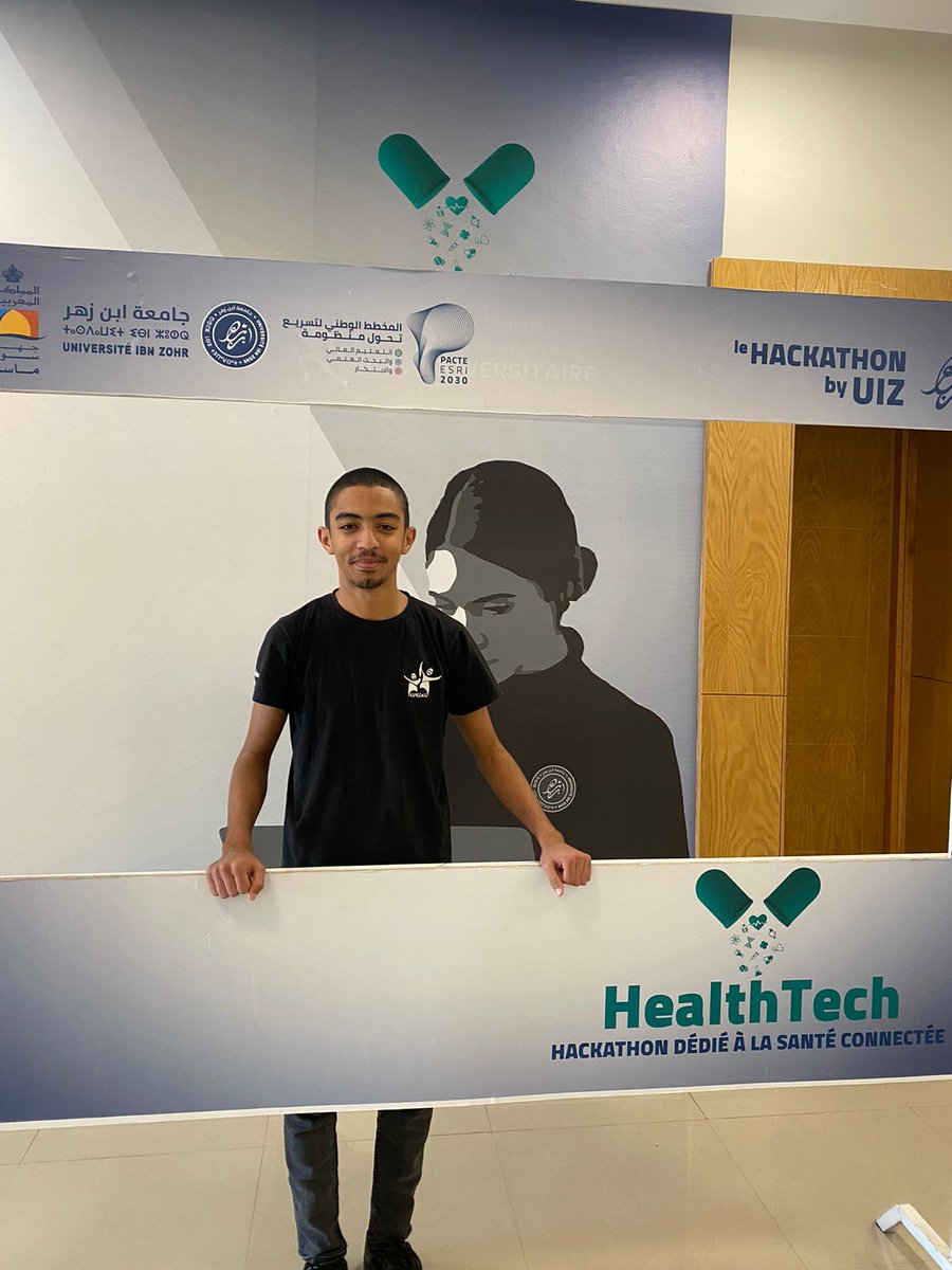 GzHabvb's tweet photo. Ma participation moi et la troupe théâtrale KIPROKO de L'ENCG-Agadir, à la cérémonie de clôture du hackaton de la santé connectée "HEALTHTECH" organizé par l'Université Ibn Zohr à la Faculté de médecine d'Agadir.
Nous avons présenté une pièce mimique à propos de l'addiction. https://t.co/oAa4mgSOuu