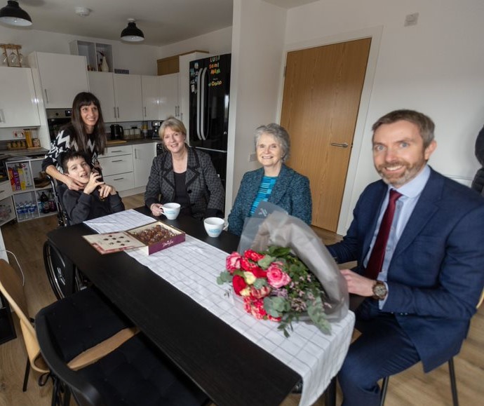 Visiting the new <a href="/WheatleyHousing/">Wheatley Group</a> development <a href="/ShonaRobison/">Shona Robison MSP</a> had the chance to hear how it is changing people’s lives.

This development, supported by almost £22 million @ScotGov funding, includes a district heating system, helping cut carbon emissions and tackle fuel poverty.