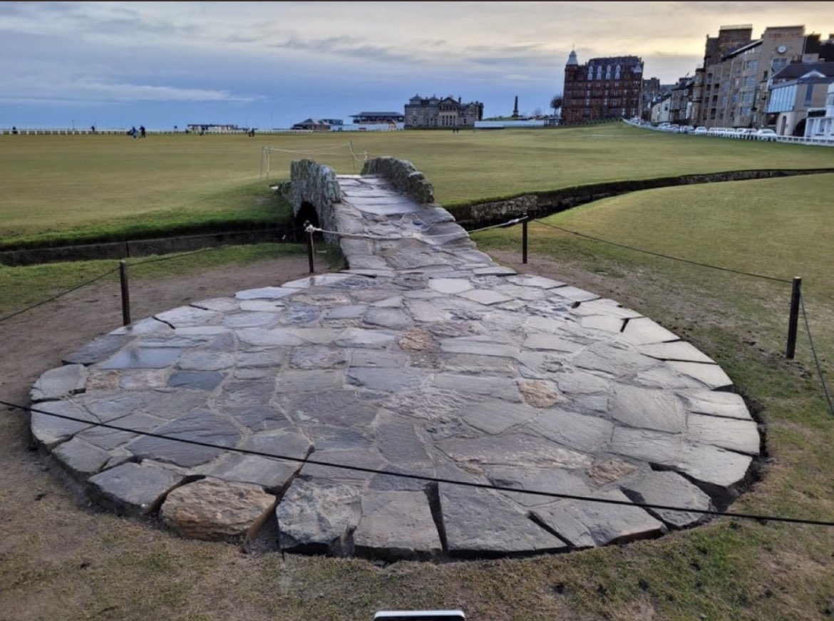 4golfonline's tweet photo. The patio is going. Haha π #golfissues https://t.co/MaPJ6xxdc5