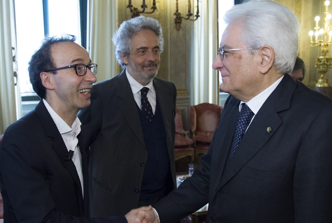 Il presidente #SergioMattarella e il grande #RobertoBenigni stasera alla prima serata del festival di #Sanremo2023 💐
