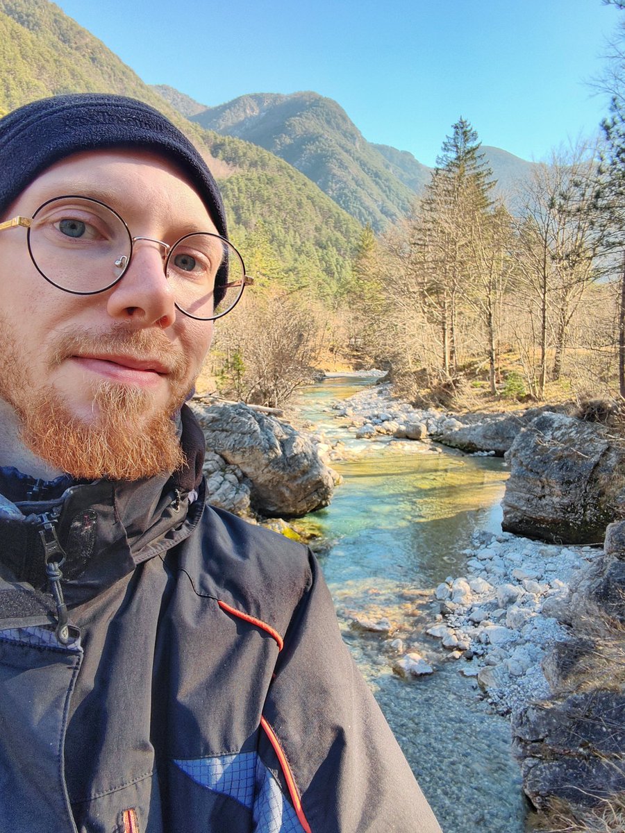 redbearded_dany's tweet photo. Buongiorno dal mio angolo di paradiso βοΈπ₯°
#BeardedMan #beardsmen #gayman #redbearded #portrait #beardedgay #landscape #outdoors #sunny #gaylokal https://t.co/v3OfaDwsKe