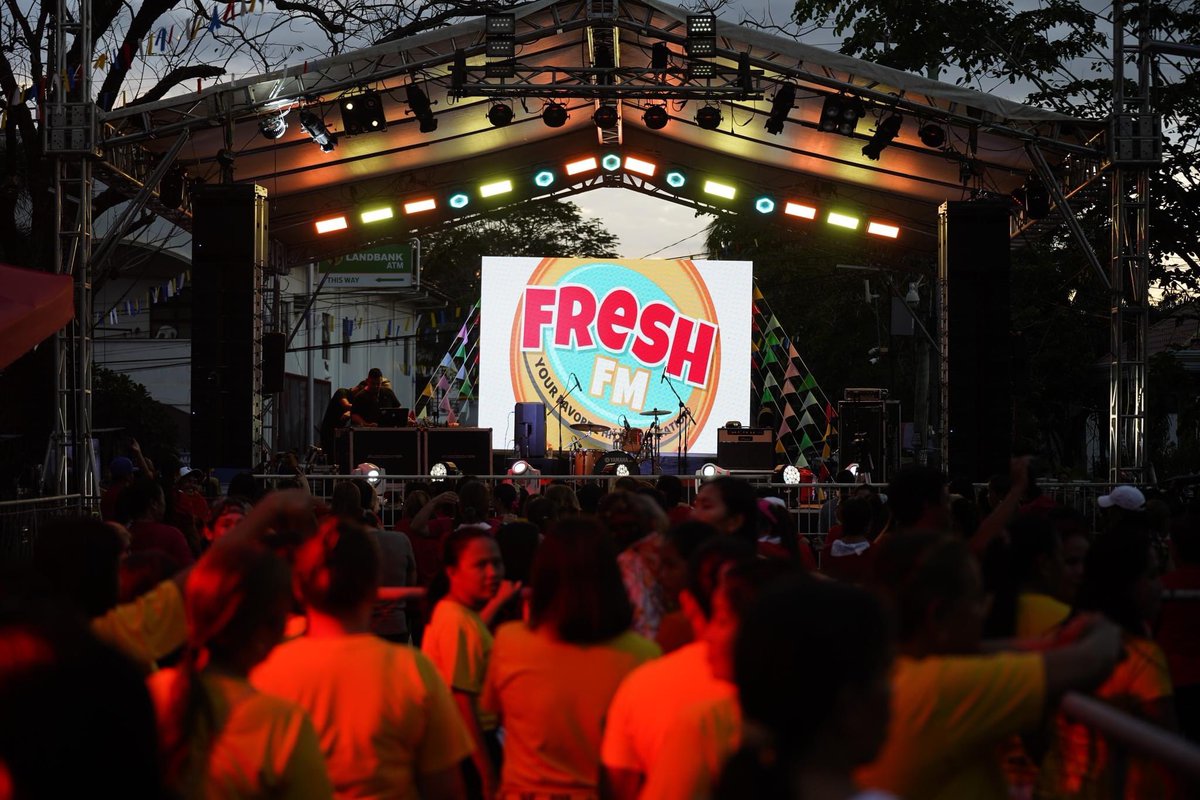 freshfmdan's tweet photo. Thank you Ninang Mayor Cynthia Estanislao for allowing me to showcase my brand of expertise in organizing events. Watch out for the next FReSH FM music fests in your area! #MorongSayafest2023 #SulongMorong #FReSHFM #GreaterDan #organixer #tourism https://t.co/DcGe5eTRmi