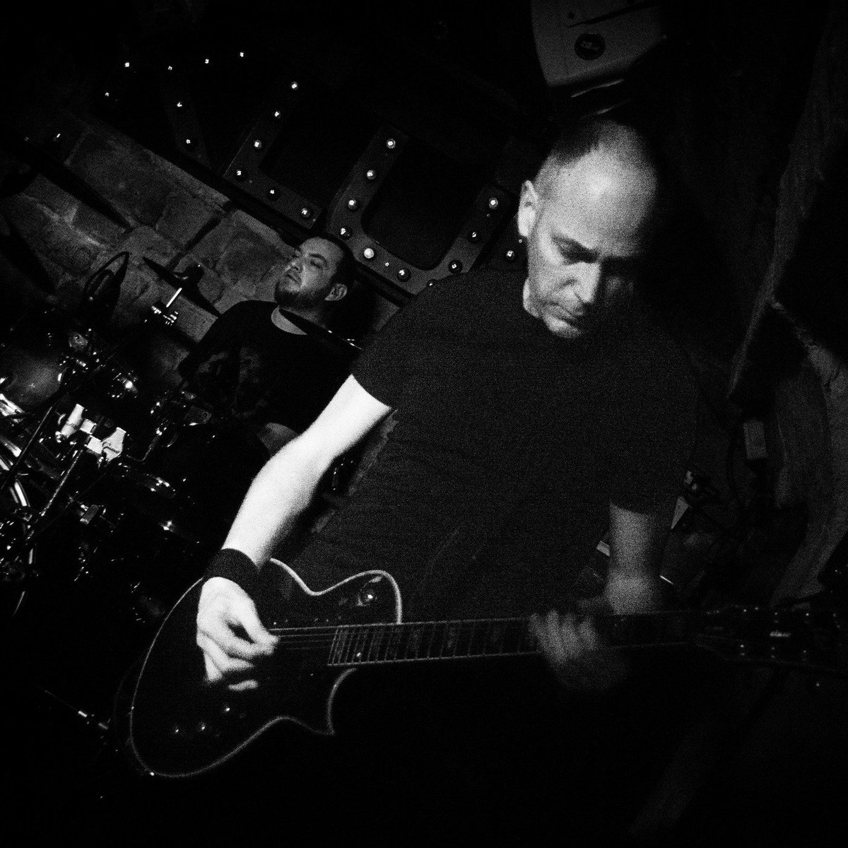 LuxIncerta's tweet photo. -| LIVE REPORT |-
Merci Beaucoup Aurélie de @ChairUrSound pour ces belles photos et ce Live Report de notre passage au @Le_Klub avec #lyingfigures et #mourningdawn 🔥🖤🙏 !
à lire ici : https://t.co/L8V1iIPXe3
#doom #doommetal #doomdeathmetal #live #gothicmetal #livereport https://t.co/1pj7ovVNZz