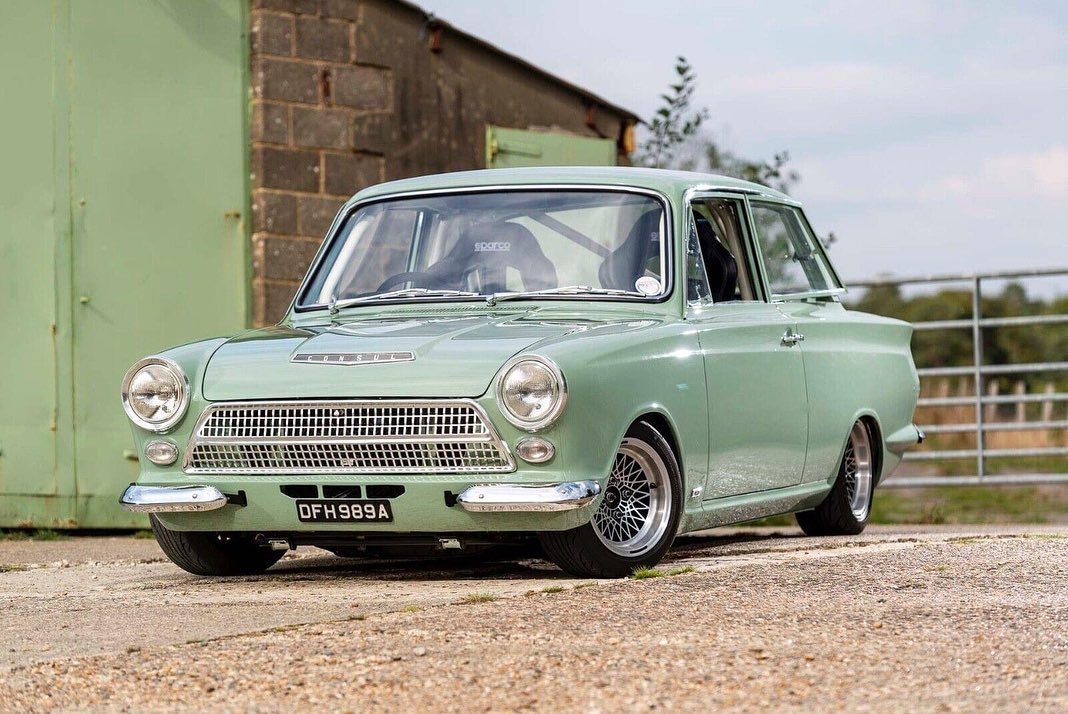 What an awesome piece of kit this is!
190 bhp MK1 Ford Cortina with 2.2 Fast Road Pinto engine running a set of Jenvey Heritage throttle bodies!

#ford #pinto #fordpinto #jenveythrottlebodies