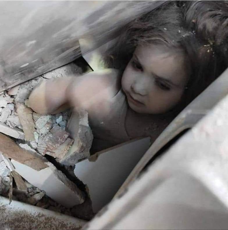 Müteahhitlik başvurusu yapan herkese devlet bu fotoğraftan bi tane versin. Ne kadar büyük bir vebal ve sorumluluk aldıklarını bilsinler.