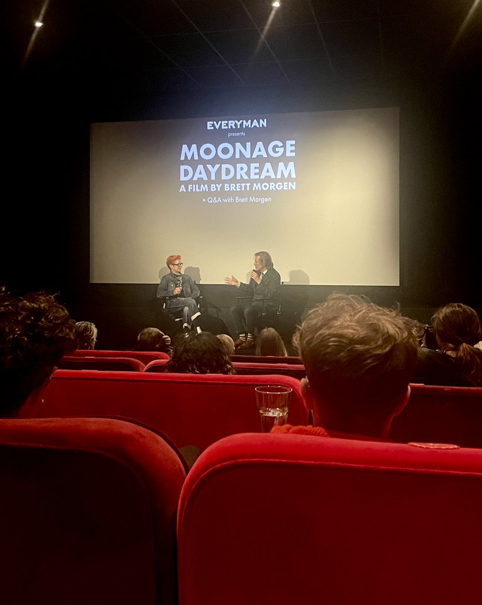 Jess Gell (@gell_docs) on Twitter photo Brilliant Q&A last night hosted by BAFTA Fellowship winner Sandy Powell OBE at <a href="/everymancinema/">Everyman Cinema</a> for <a href="/MoonageMov/">Moonage Daydream</a>
Was great to ask Producer/Writer/Director/Editor <a href="/brettmorgen/">Brett Morgen</a> about the sound design in the film. What a masterclass in documentary. Inspirational.
Go and see it! Brilliant Q&A last night hosted by BAFTA Fellowship winner Sandy Powell OBE at <a href="/everymancinema/">Everyman Cinema</a> for <a href="/MoonageMov/">Moonage Daydream</a>
Was great to ask Producer/Writer/Director/Editor <a href="/brettmorgen/">Brett Morgen</a> about the sound design in the film. What a masterclass in documentary. Inspirational.
Go and see it!