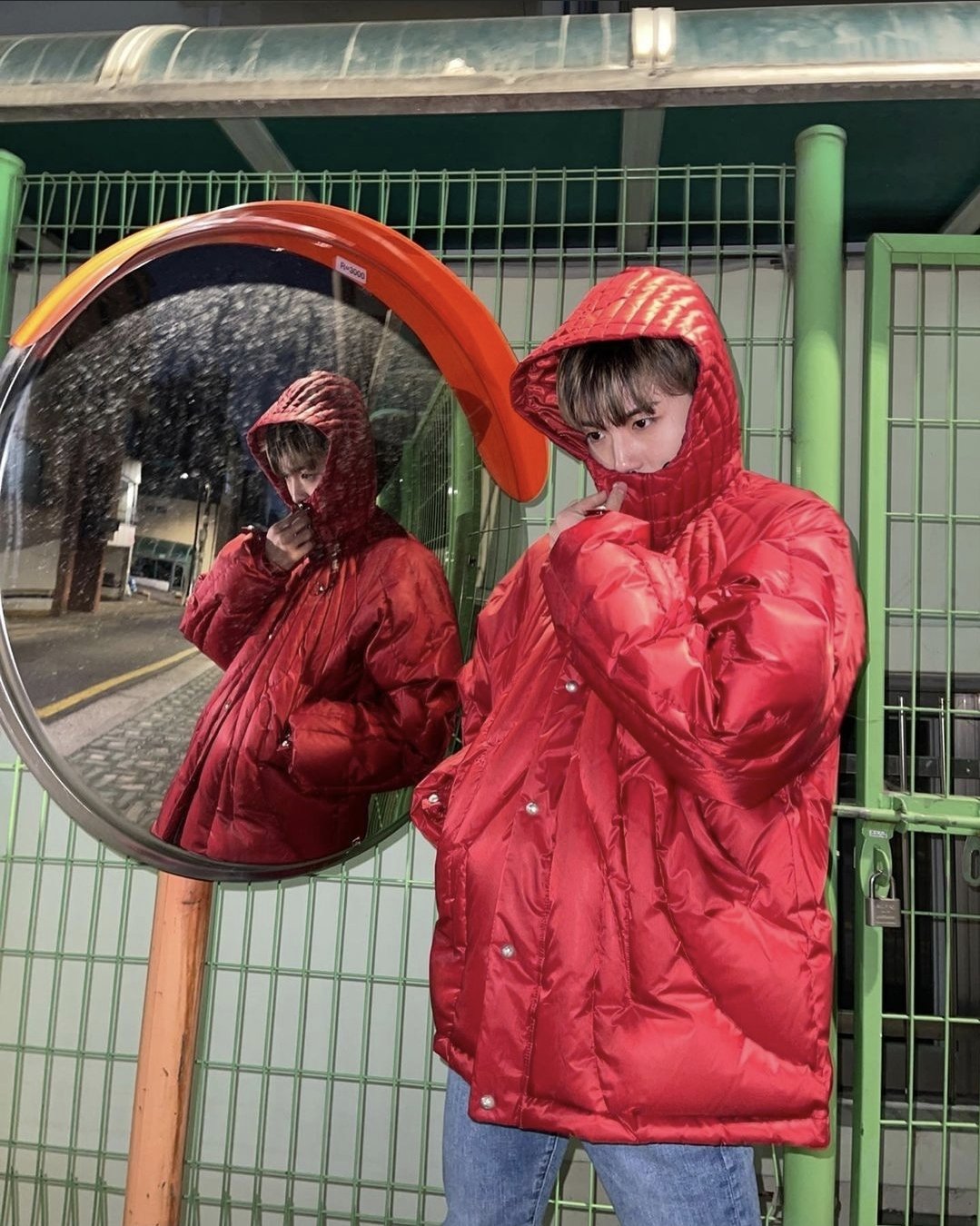 FoXJmEGakAA-vJA?format=jpg&name=large