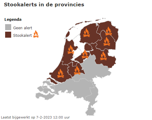 rivm's tweet photo. #Stookalert voor Groningen, Friesland, Drenthe, Overijssel, Utrecht, #NoordHolland, #ZuidHolland en Flevoland. Advies: laat #houtvuur uit; door de weersomstandigheden blijft rook langer hangen. Niet stoken voorkomt verergering van gezondheidsklachten.

➡️ https://t.co/ApSQXQdnMn https://t.co/xrQicpuh39