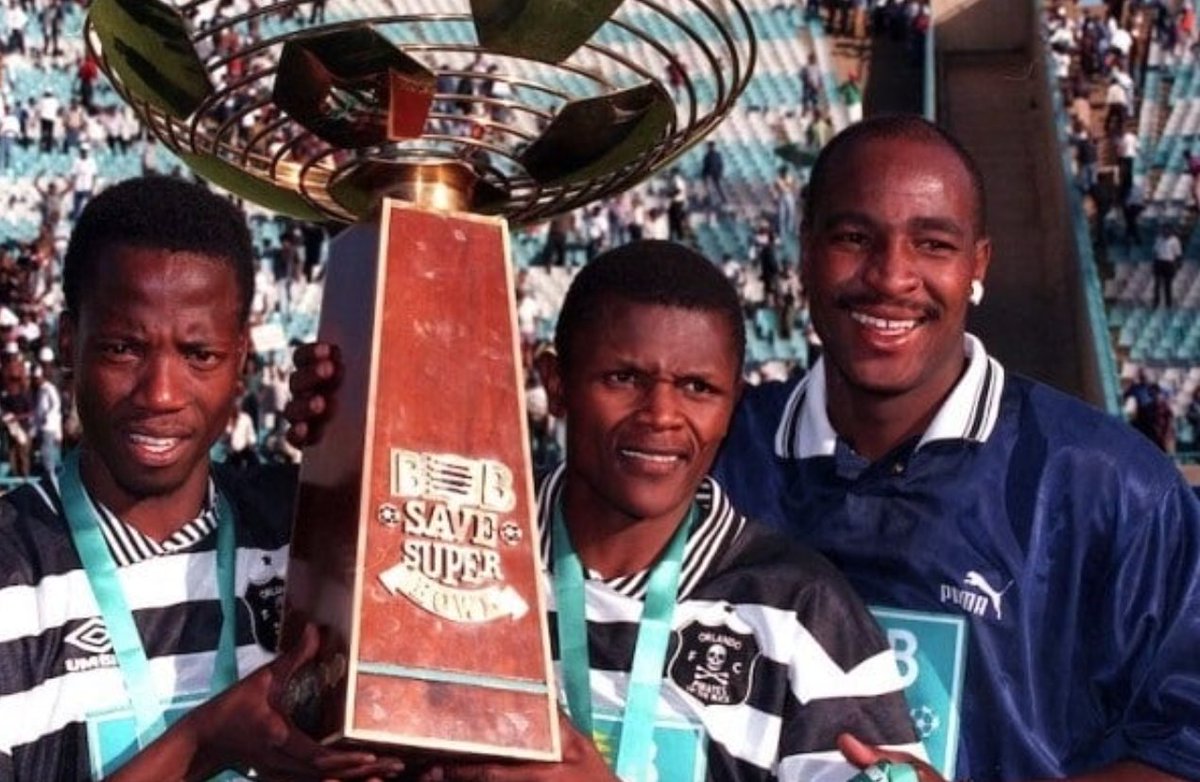 KickOffMagazine's tweet photo. The news of the unfortunate passing of Orlando Pirates legend, John Moeti, has seen Kick Off's readers head to the comment section to pay tribute. π Join the conversation!
Have a look! β‘οΈ https://t.co/OTZ50BcAoh
#KickOffCommunity https://t.co/bY7OnKdbTj