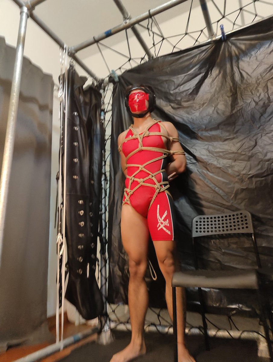 HunkLocked's tweet photo. When you were tied really tight you ended up with bruises days after 🫣☺️

Ropeworks by @JIZBAR https://t.co/zuAbsoUHXi