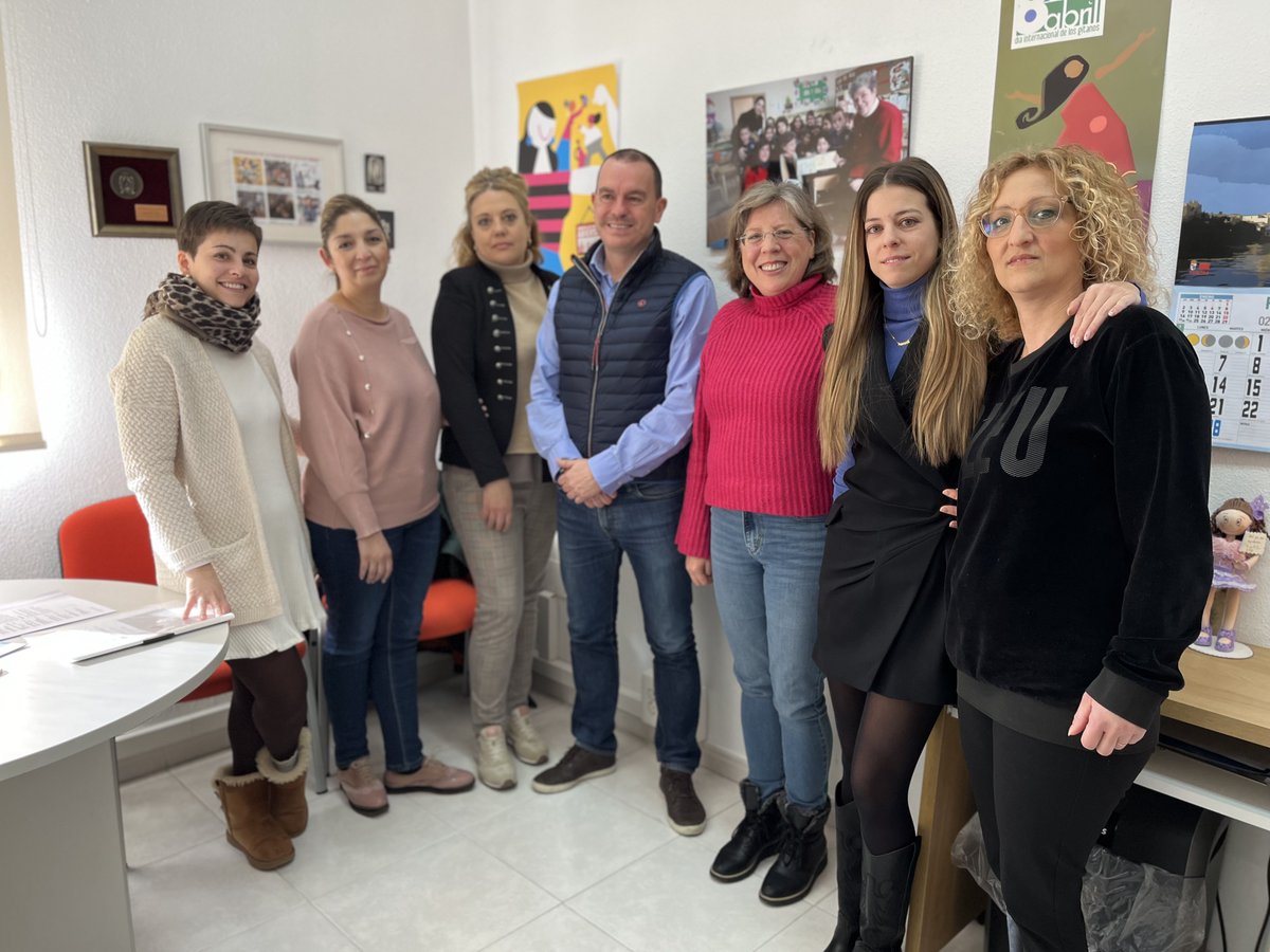 Francisco José Requejo <a href="/RequejoPaco/">Francisco José Requejo</a> Presidente de <a href="/dipuzamora/">Diputación de Zamora</a>  visita nuestra sede en #Zamora