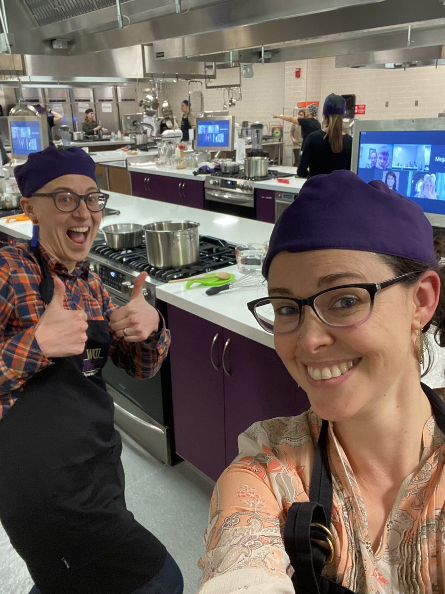 Manu__Ramalho's tweet image. What a fun night! Part of the New Faculty Mentoring Program at @WCUPAOnline @AForkInTheRiver and I participated in the “Feed the body - Feed the soul” event! We prepared a delicious  🍲 soup that was donated after! #WorkAndLife balance! 💆‍♂️🧘‍♀️🎉#NewPI #Bio
