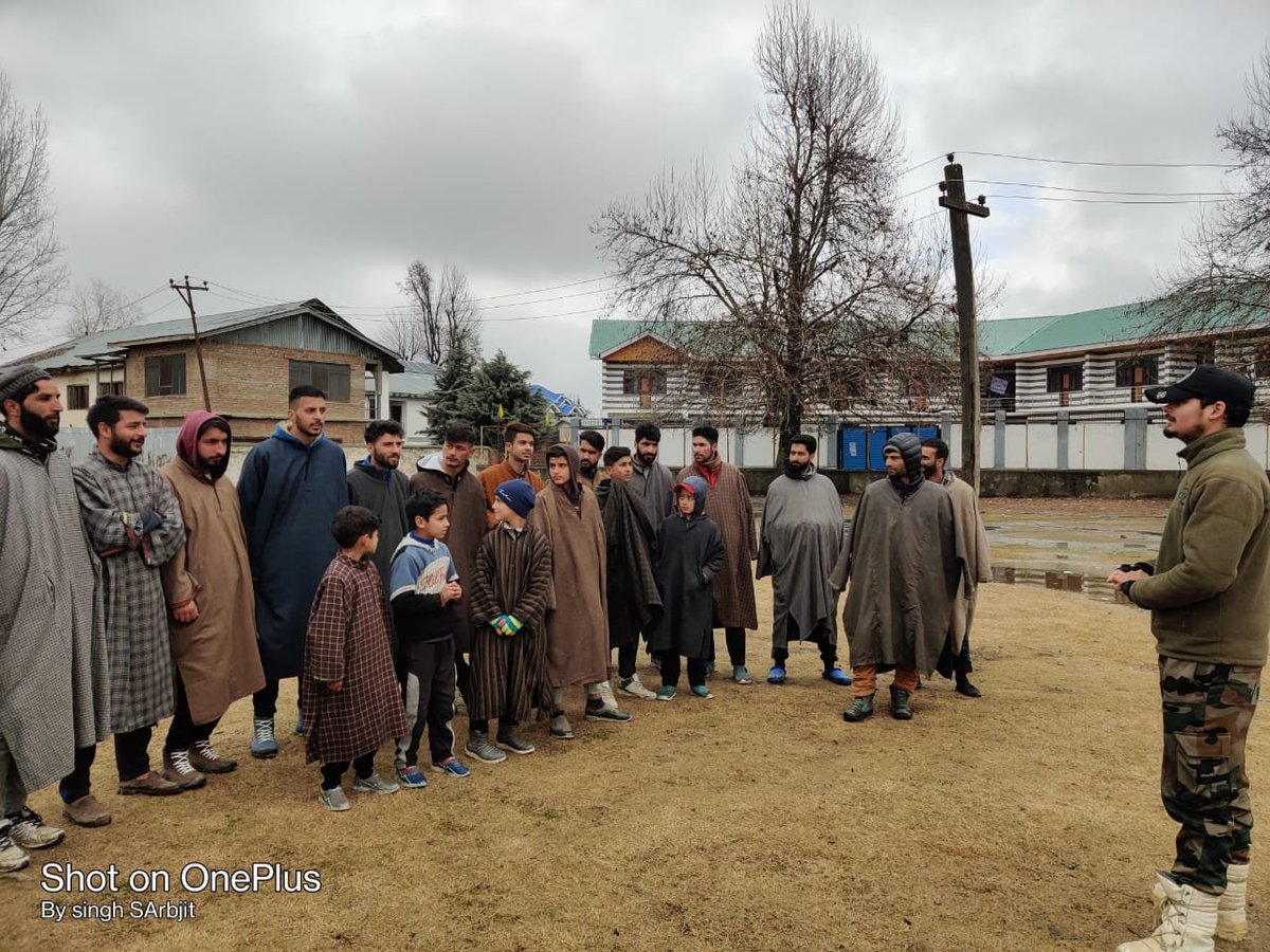 Rifa_e_Aam's tweet photo. To strengthen the bond between the soldier and citizens,  #Indianarmy organised a Talk on benefits of joining NCC to school students  at Panzipura Village.

#Kashmir.
@RadioChinar 
@RadioChinarFM https://t.co/sDMOXGJrnC