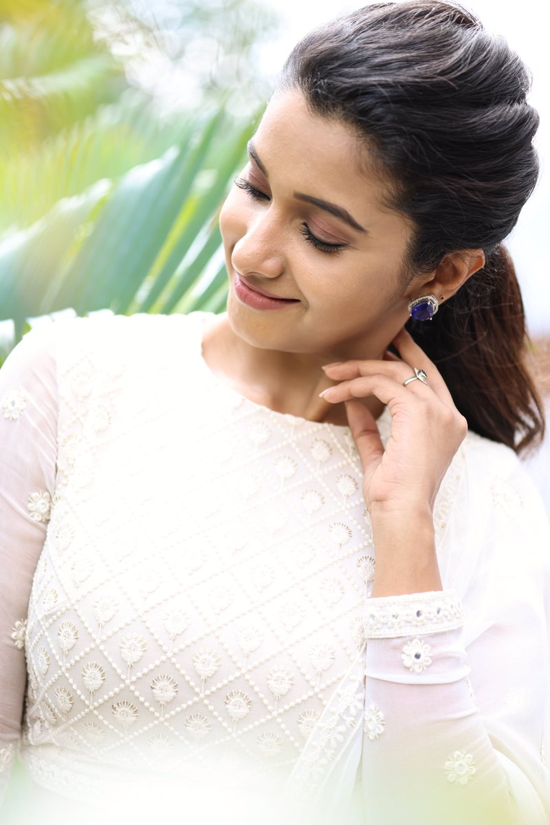 priya_Bshankar tweet picture