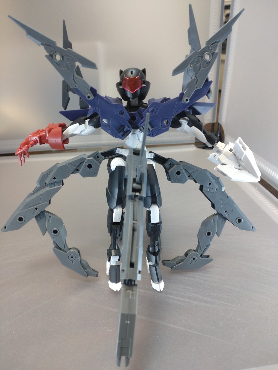 LECROSSBONES's tweet image. #30MM宇宙戦 
#マクシオン軍
#30MM
スキュラ
高速機動戦特化のカスタム機体
下半身の五本ものフレキシブルブースターにより高い運動性と機動力を持ち、推力を整理した高機動モードに変形できる
高速で戦場に分け入りすれ違うあらゆる物を切り裂いていく