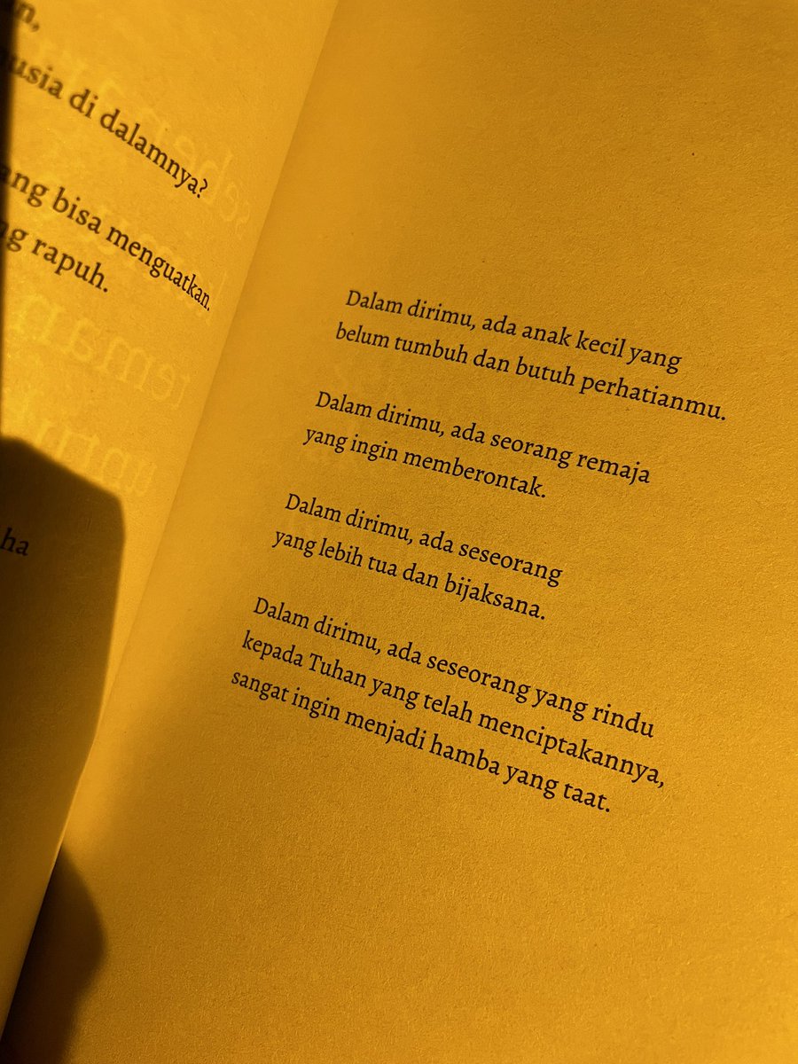 AlviSyhrn's tweet photo. Bacaan malam ini 🌙 https://t.co/WwNd0EP3NM