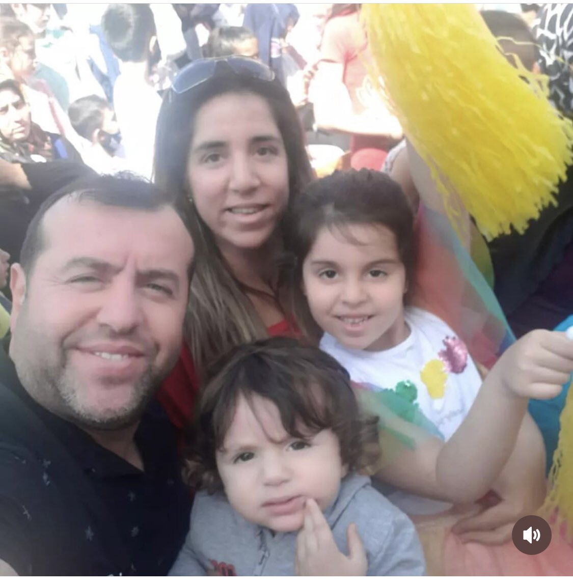 Hatay Ekinciler Mahallesi, inönü caddesi, rönesans rezidans adresinde yaşayan süt kardeşim gülbahar İslamoğulları, eşi ve iki çocuğundan deprem anından beri haber alamıyoruz.