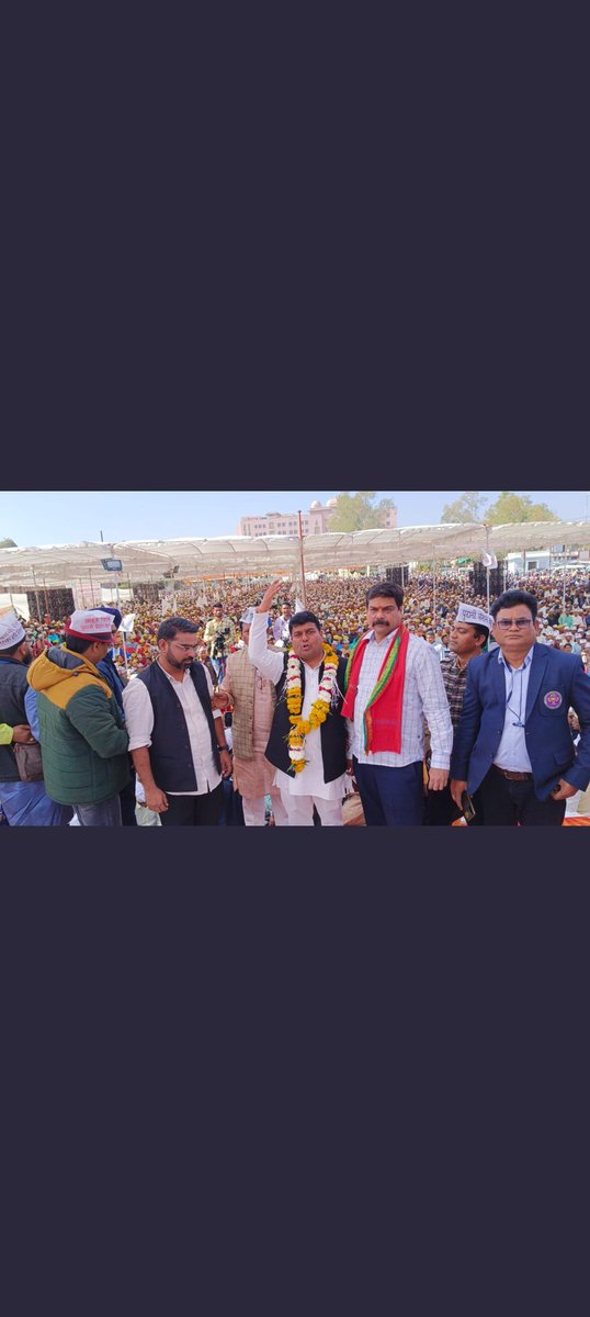 kuldeep33224281's tweet photo. भोपाल में लोग ही लोग, जिधर देखो उधर ही शिक्षकों कर्मचारियों का हुजूम यह बता दिया कि हमें पुरानी पेंशन से कम कुछ मंजूर नहीं है NMOPS की ताकत देश के कोने कोने तक फैल चुकी है। #Voteforops अभियान पूरी ताकत से चलाया जाएगा।
#OPS_2024
@Aamitabh2
@narendramodi
@myogiadityanath https://t.co/Hfdj1dJF0I