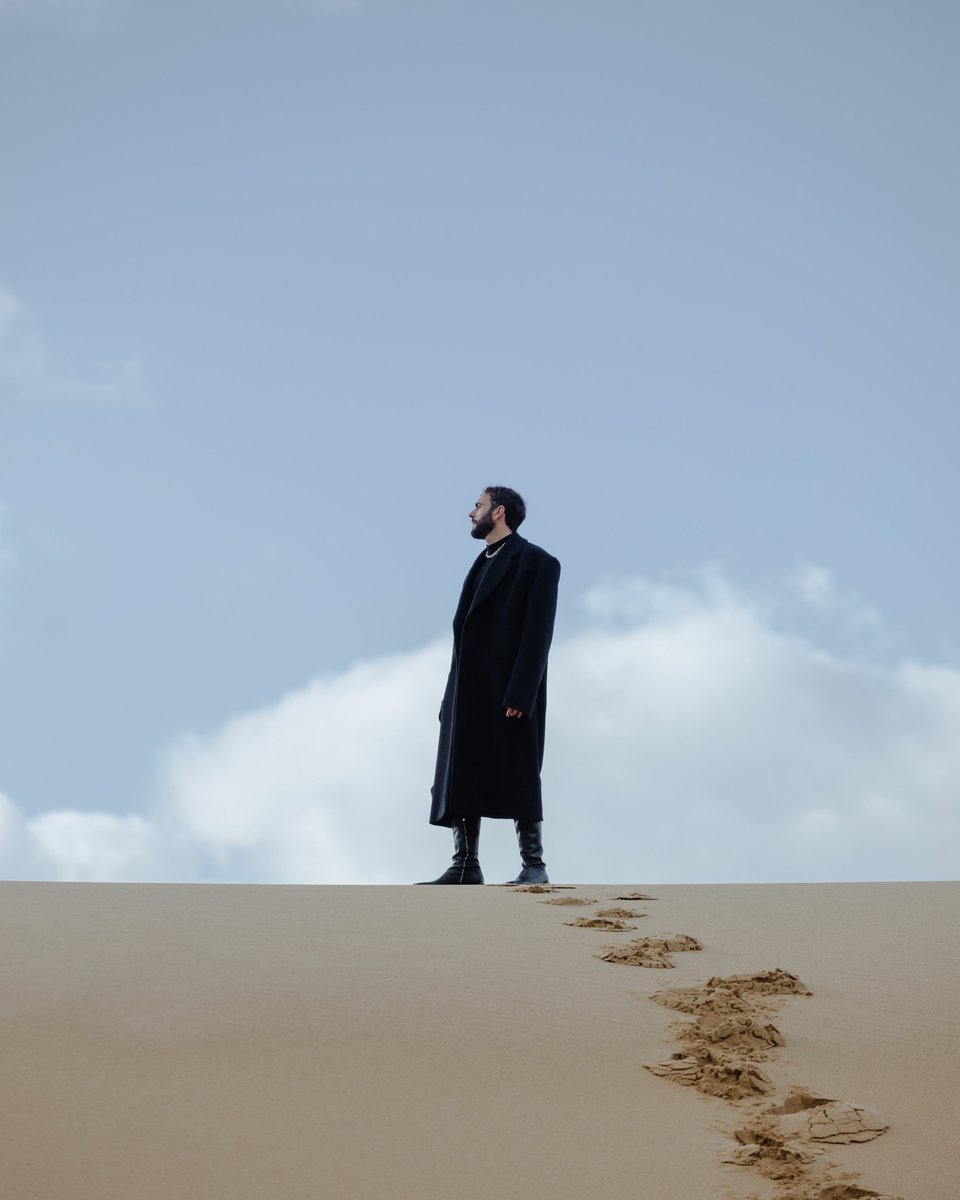 mengonimarco's tweet photo. Due Vite 

Il brano in gara a @SanremoRai sarà disponibile stasera due ore dopo la mezzanotte su tutte le piattaforme digitali insieme al videoclip ufficiale su YouTube. 

#Sanremo2023 
#DueVite https://t.co/q4Jvg6RG5k