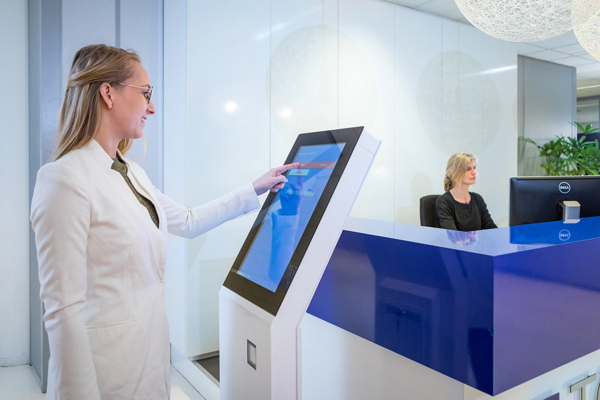 Heeft u onze Aanmeldzuilen al gezien?
Samen met onze partner <a href="/dizkiosk/">diz</a> bieden wij Aanmeldzuilen in alle soorten en maten. Dat maakt ontmoeten lekker makkelijk. Lees er hier alles over --> reflex-online.com/bezoekersregis… 
#Bezoekersregistratie #DigitaleReceptie #ReflexOnline