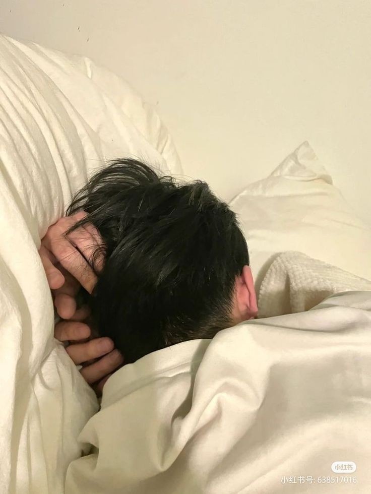 tão bom acordar ao lado dele❤