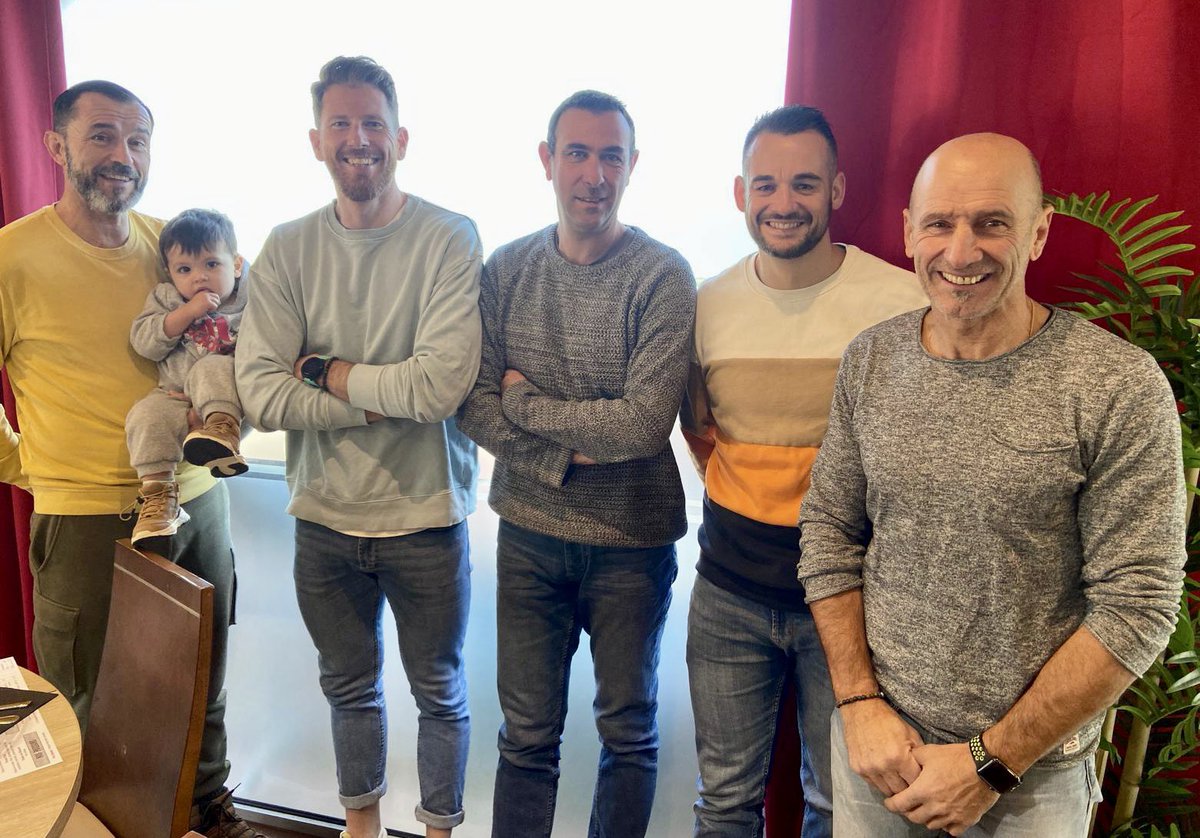udspvar's tweet photo. #sport | La team cycling @udspvar s’est réunie cette semaine afin d’organiser les événements cyclismes pour l’année 2023. L’occasion également de finaliser la création de nouvelles tenues pour la team confiée à l’équipementier français #chefdefile. https://t.co/HFNxs0rb4c
