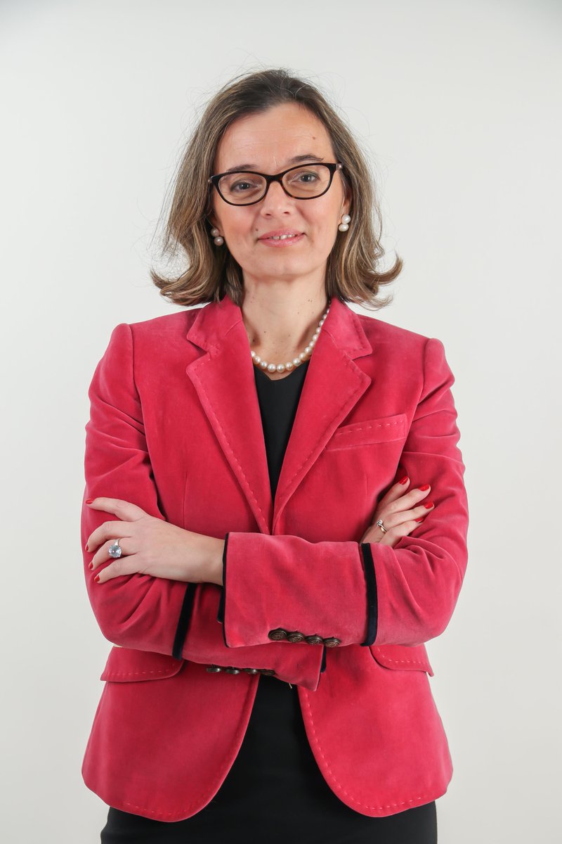 Eva Tomás, nueva directora del negocio de Corredores y Brokers de AXA España. ¡¡¡Enhorabuena <a href="/Evatomasgon/">Eva Tomás Gonzalez</a>!!! bit.ly/3RIvI4u