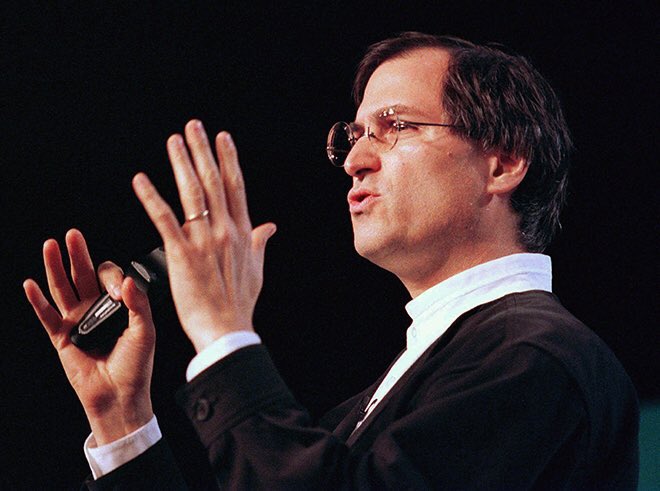 JonErlichman's tweet photo. On this day in 1997: Steve Jobs joins Apple as an adviser after it acquired his company, NeXT Computer.

He returned 11 years after being fired. https://t.co/o3nnPIHKll