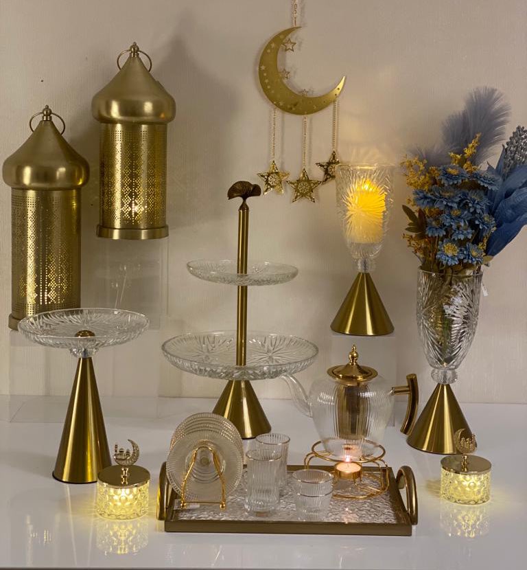 alhadayacenter's tweet photo. عبق #الليالي_الرمضانية 🌙 يقترب بجماله 💜
وكل يوم #الهدايا_سنتر
تشوقكم أكثر بتنسيقات أجمل
كولكشن راقي لضيافة رمضانية تبيض الوجه 😍

شرفينا ... وشاهدي المزيد https://t.co/J4WjI64BCy