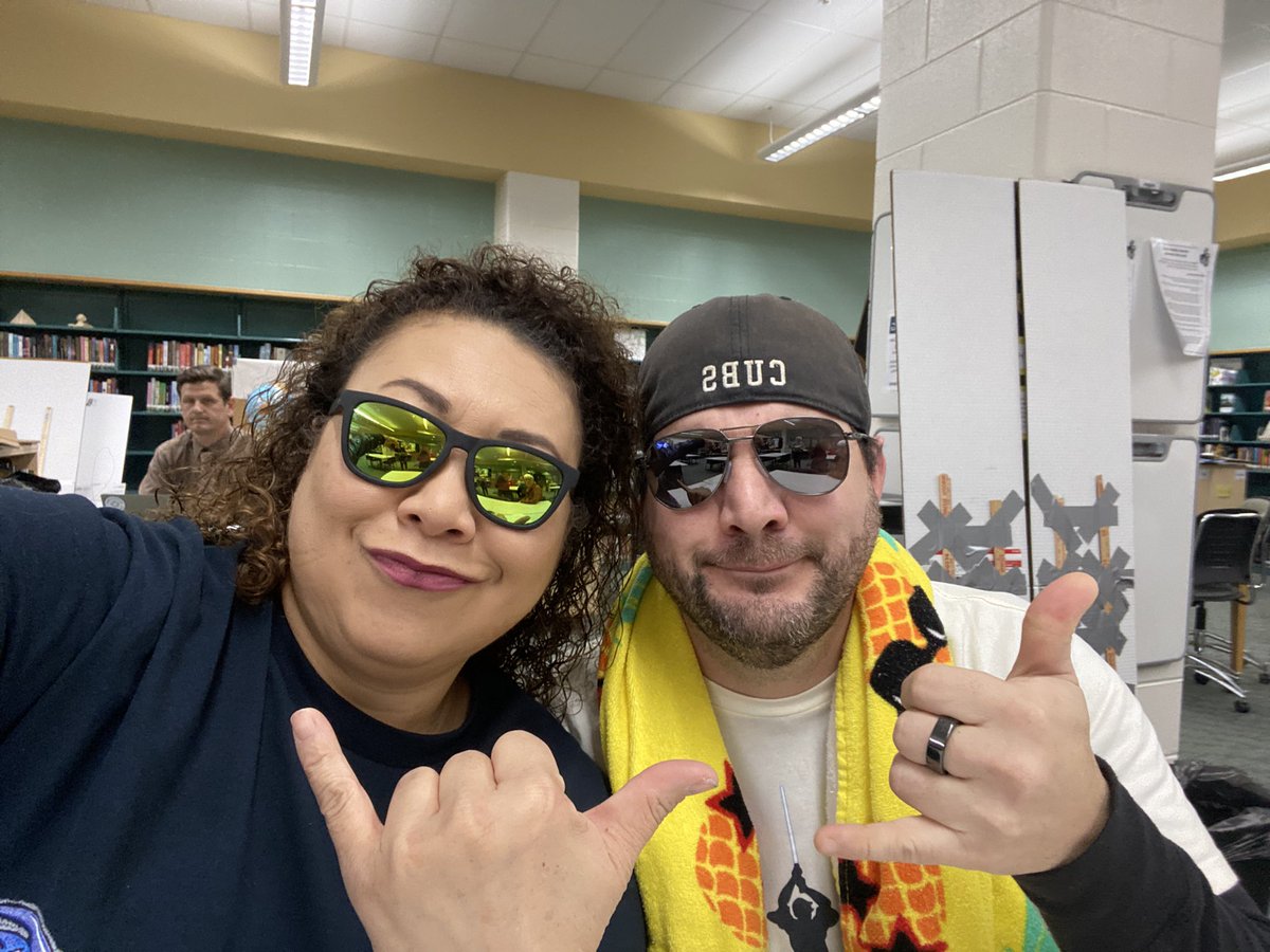 Early morning meeting…must be BEACH DAY <a href="/mremrich1/">Mr. Emrich</a>! #CHDAwareness