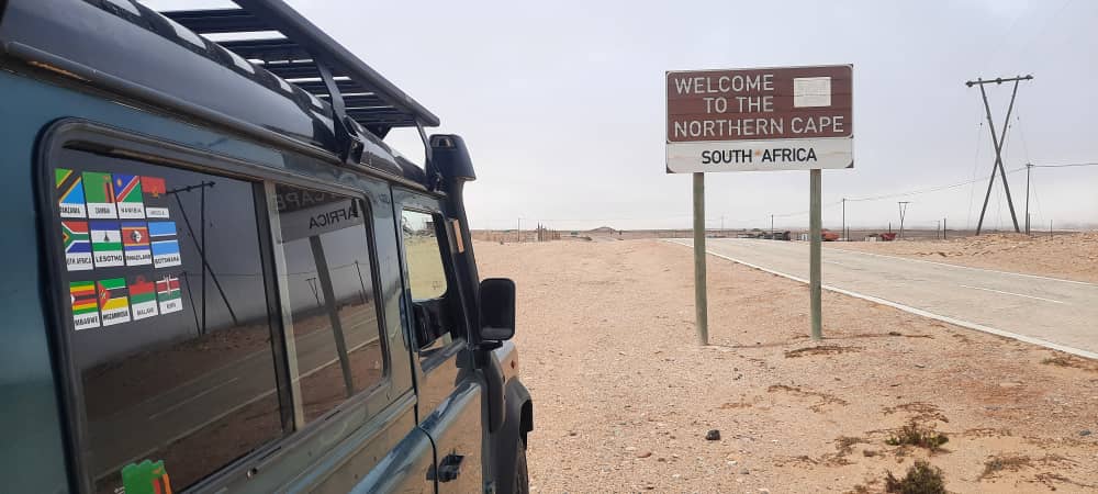 SheDefender's tweet photo. Sawubonaaaa Ningizimu Afrika!!
(Hellllllo #SouthAfrica!)

#AfricaByRoad https://t.co/sPV5U0ebo2