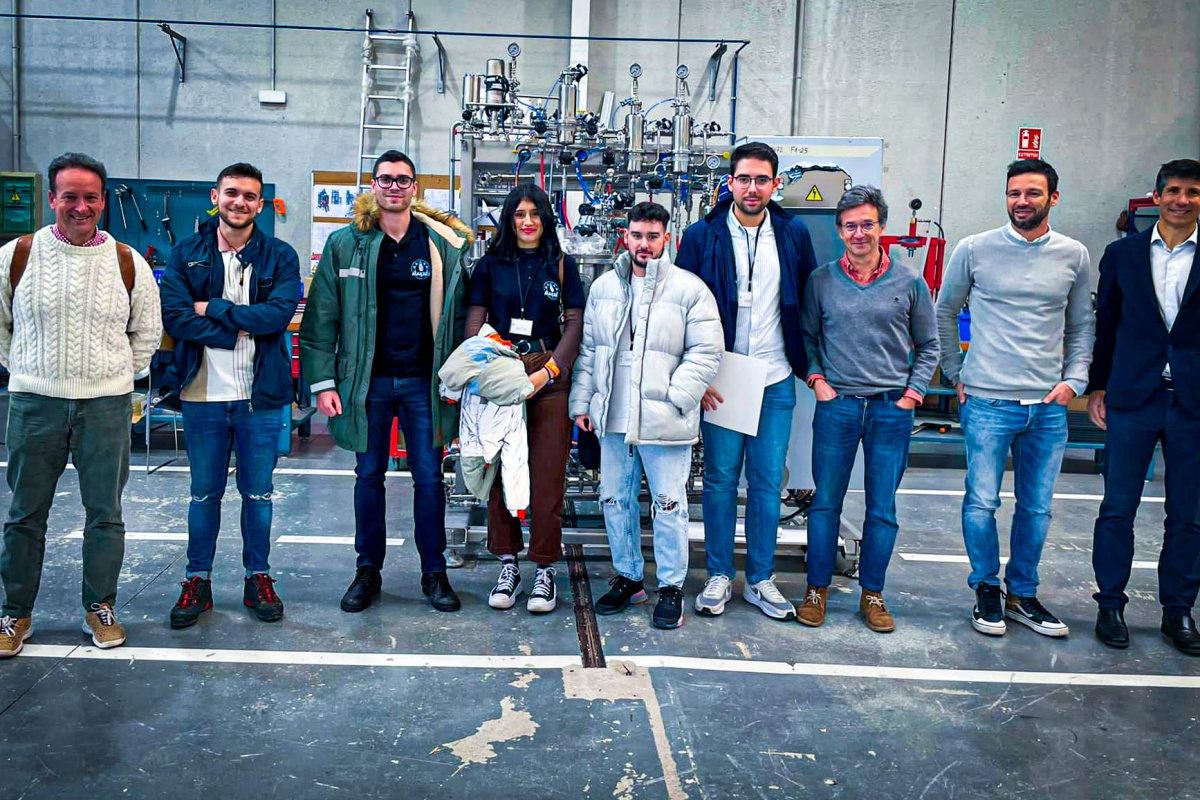 UPCToficial's tweet photo. La empresa #Bionet, fabricante líder de equipos para bioprocesos, patrocinará durante tres años a los @UpctMakers con el objetivo de realizar proyectos y formar a los estudiantes que componen el equipo
🔗 https://t.co/oGYtbI3UlH https://t.co/VuANk0n2ya