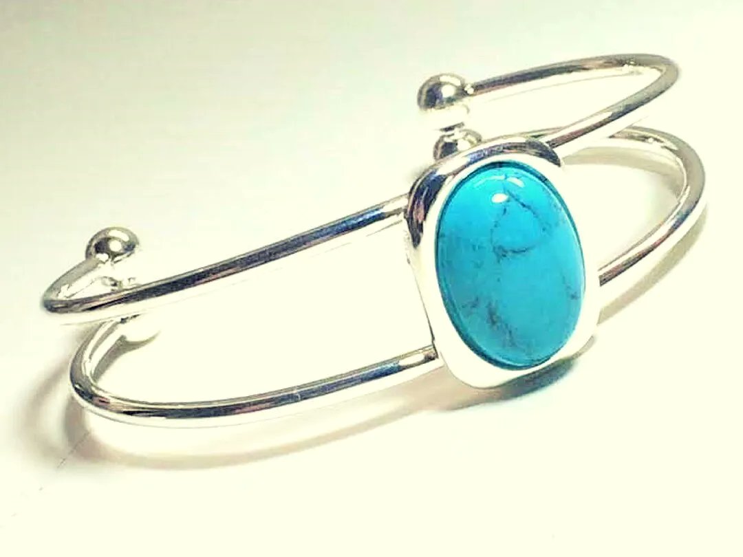WickedFishBiz's tweet photo. Abacus in Turquoise - always one of our bestsellers.  https://t.co/eMxz5f2mQ8 #turquoise #bracelet #bracelets #gemstonejewellery #bangle #boho #Turquoise  #handmadejewelry #etsy #etsystore #etsygifts #etsyhandmade #jewellery #ValentinesDay #valentinesgifts #valentinesgift https://t.co/F6YsSxA0HE